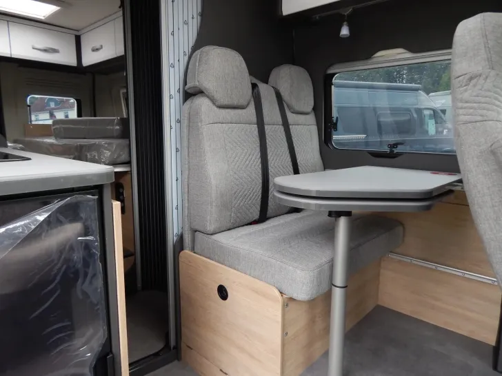 Fahrzeugbild Dethleffs Globetrail 600 ER Fiat Einzelbetten #11