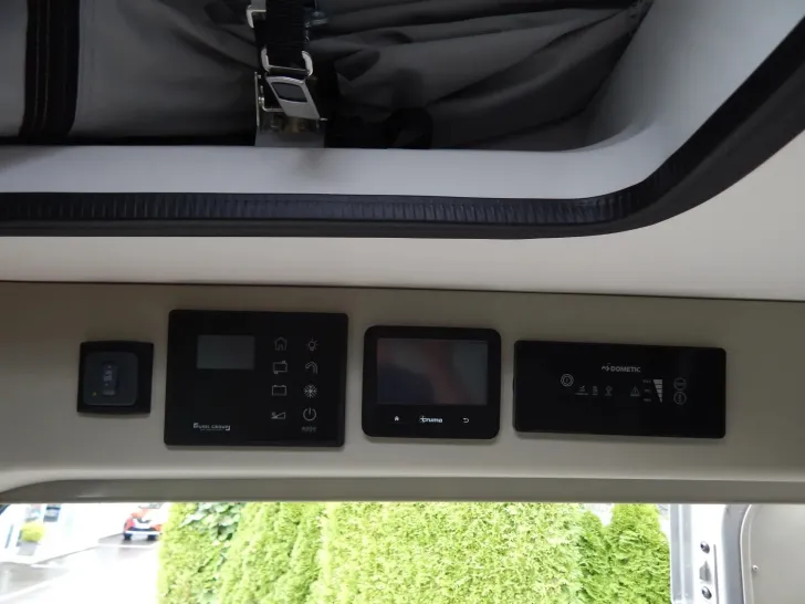 Fahrzeugbild Pössl Summit 540 Citroen 140 PS Aufstelldach #18