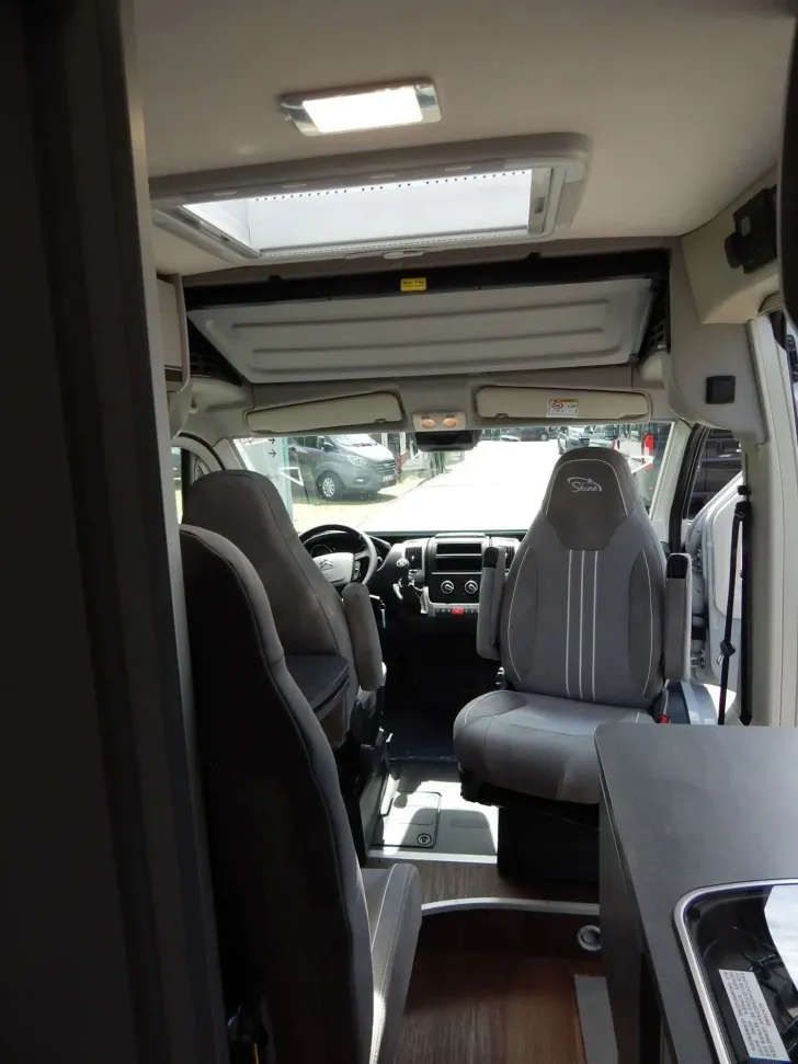 Fahrzeugbild Pössl Summit Shine 600 Summit 600 Q Shine Tageszulas. #15