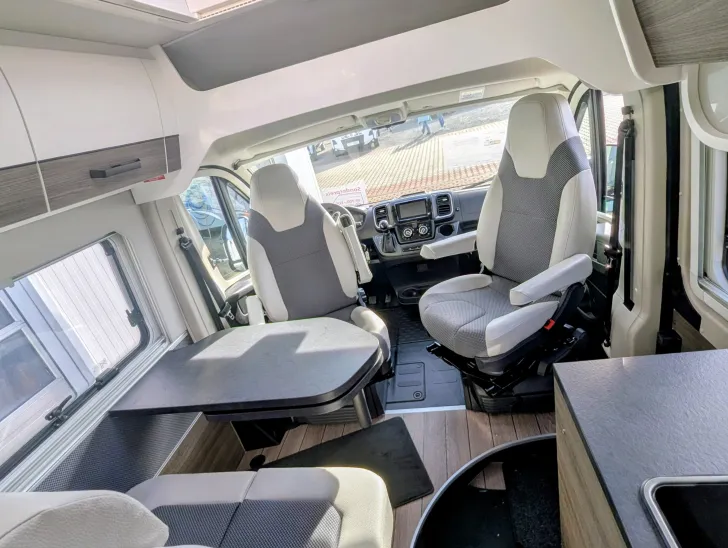 Fahrzeugbild VanTourer 630 L GO! AUTOMATIK, Safety-Paket Plus #5