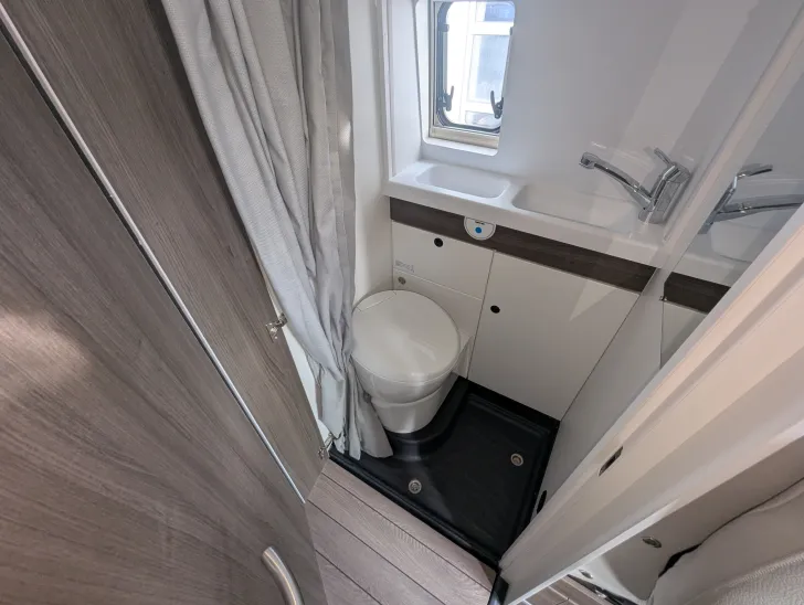 Fahrzeugbild VanTourer 630 L GO! AUTOMATIK, Safety-Paket Plus #13