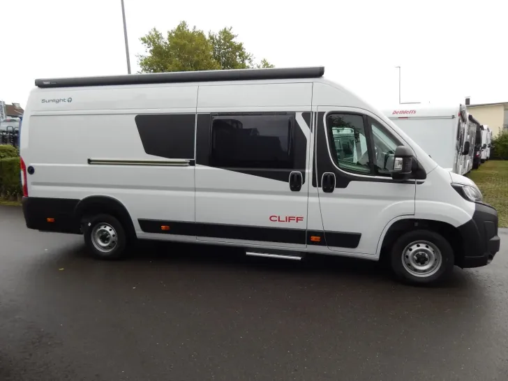 Fahrzeugbild Sunlight Cliff 640 Peugeot #4