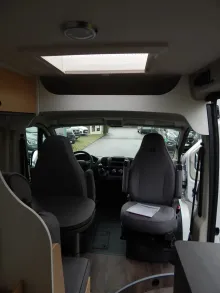 Fahrzeugbild Sunlight Cliff 640 Peugeot #14