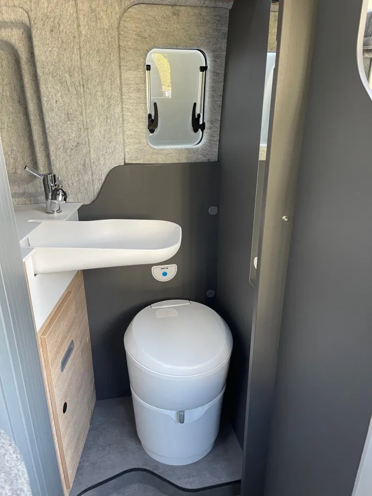 Fahrzeugbild Dethleffs Globetrail Performance 600 DR VW Facelift #12