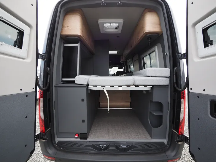 Fahrzeugbild Clever Aventuro, Mercedes 4x4, Topausstattung ! #4