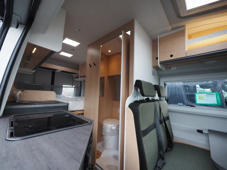 Fahrzeugbild Sunlight CLIFF 590 4x4 Green Trek, Xenon, AHK, D-Heiz. #8