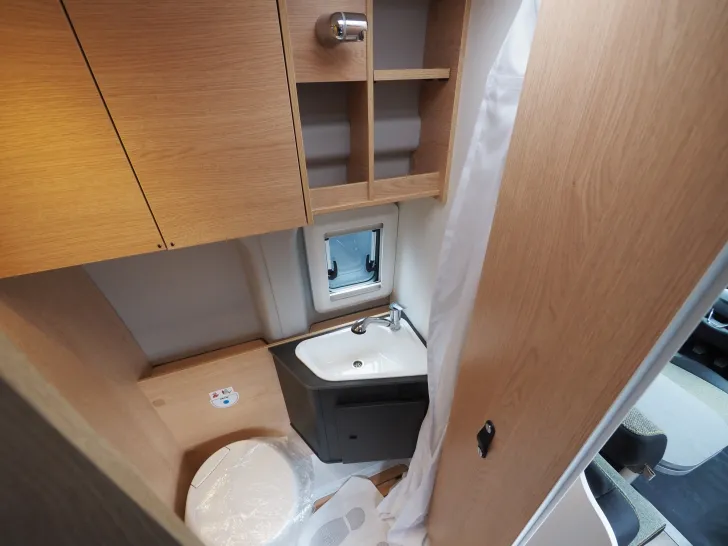 Fahrzeugbild Sunlight CLIFF 590 4x4 Green Trek, AHK, Bi-Xenon, uvm. #16