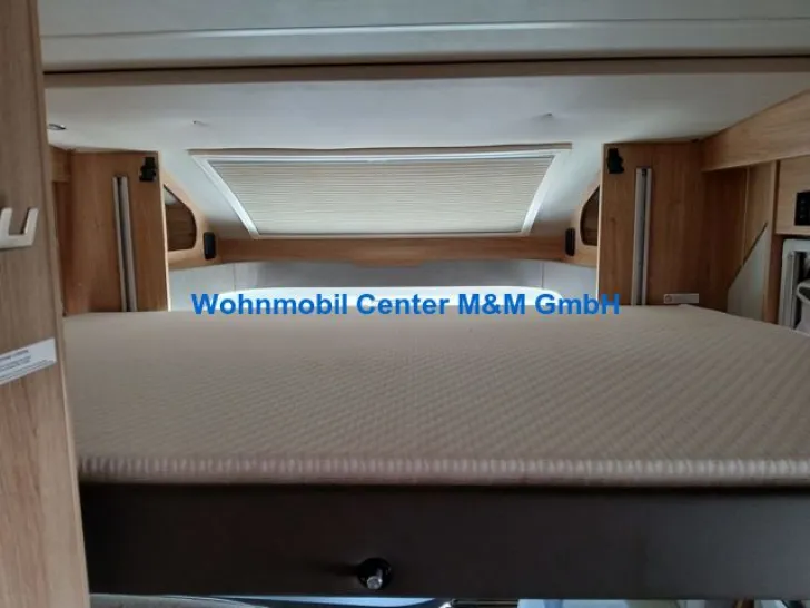 Fahrzeugbild Knaus Sky Wave 650 MEG 60 Years TV Sat Anlage Navi 60 #11