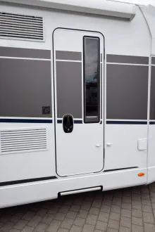Fahrzeugbild Carado T447 pro+ *Hubbett* #23