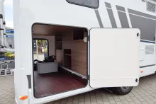 Fahrzeugbild Carado T447 pro+ *Hubbett* #27