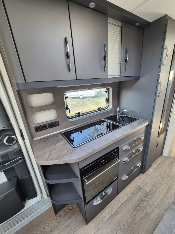 Fahrzeugbild Hobby De Luxe 545 KMF #14