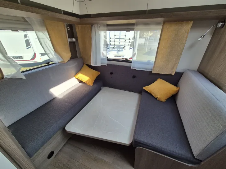 Fahrzeugbild Hobby ONTOUR 390 SF #8