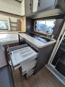 Fahrzeugbild Hobby ONTOUR 390 SF #16