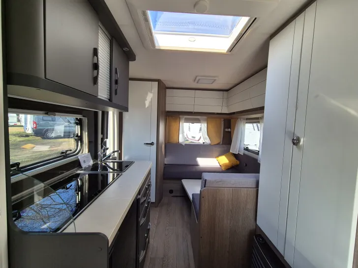 Fahrzeugbild Hobby ONTOUR 390 SF #26