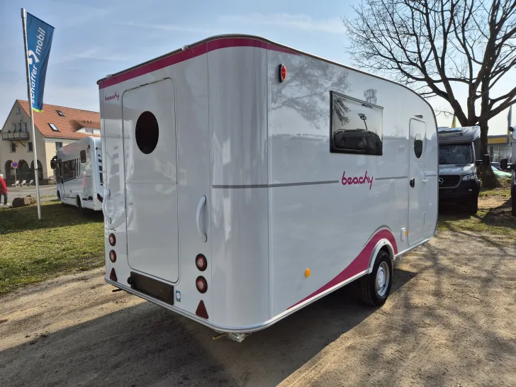 Fahrzeugbild Hobby beachy 450 #6