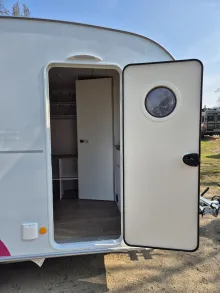 Fahrzeugbild Hobby beachy 450 #7