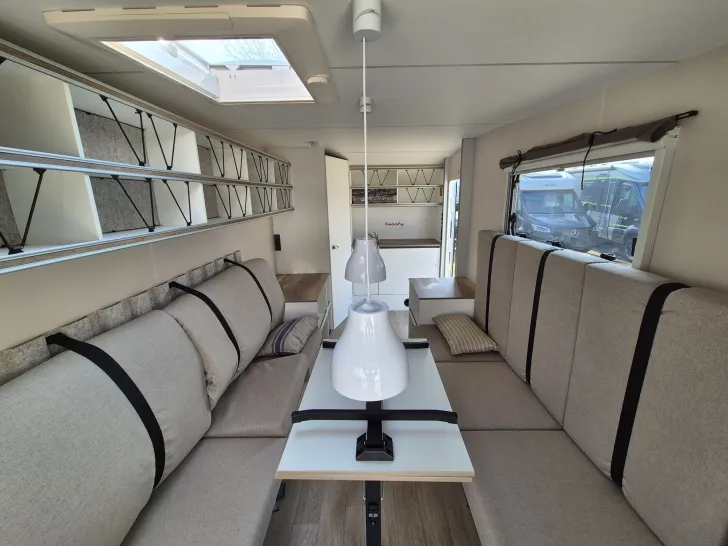 Fahrzeugbild Hobby beachy 450 #24