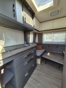 Fahrzeugbild Hobby De Luxe 400 SFe #8