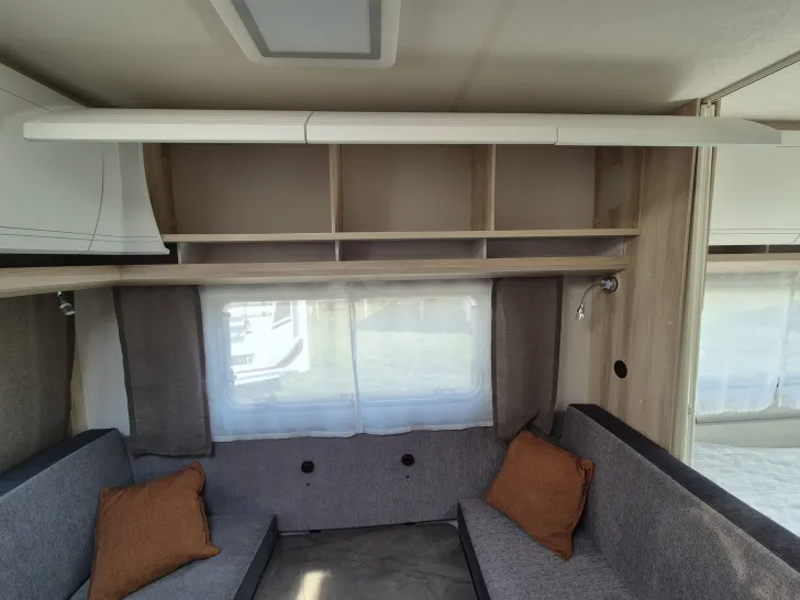 Fahrzeugbild Hobby De Luxe 400 SFe #12