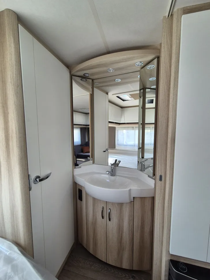 Fahrzeugbild Hobby De Luxe 400 SFe #20