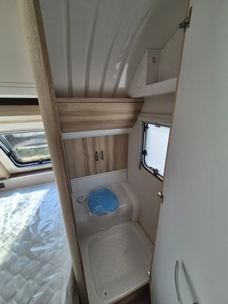 Fahrzeugbild Hobby De Luxe 400 SFe #21