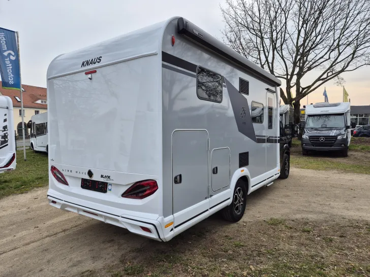 Fahrzeugbild Knaus L!VE / LIVE Wave 650 MEG *Black-Selection* #6