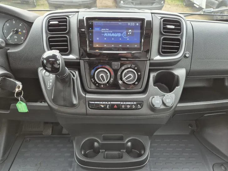 Fahrzeugbild Knaus L!VE / LIVE Wave 650 MEG *Black-Selection* #12