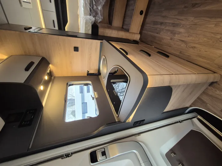 Fahrzeugbild Knaus L!VE / LIVE Wave 650 MEG *Black-Selection* #19