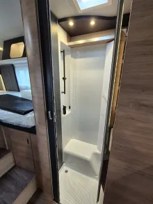 Fahrzeugbild Knaus L!VE / LIVE Wave 650 MEG *Black-Selection* #27