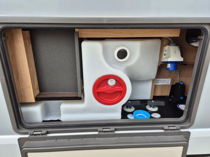 Fahrzeugbild Knaus L!VE / LIVE Wave 650 MEG *Black-Selection* #41