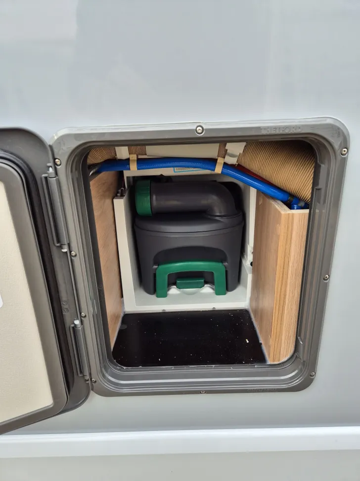 Fahrzeugbild Knaus L!VE / LIVE Wave 650 MEG *Black-Selection* #40