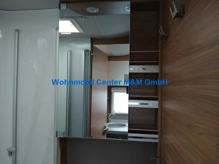 Fahrzeugbild Weinsberg CaraHome 550 MG Markise Styling #8