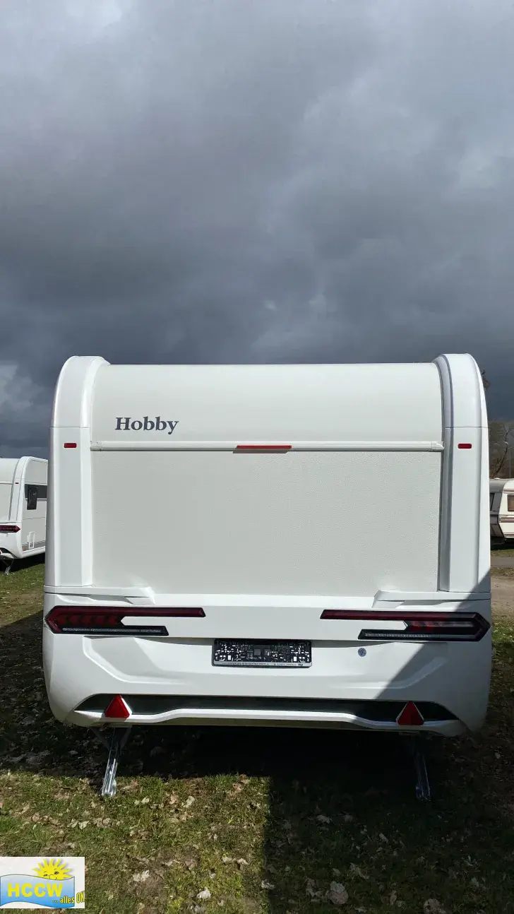 Frontal Hinten Hobby De Luxe 545 KMF Auflastung inkl. Alufelgen