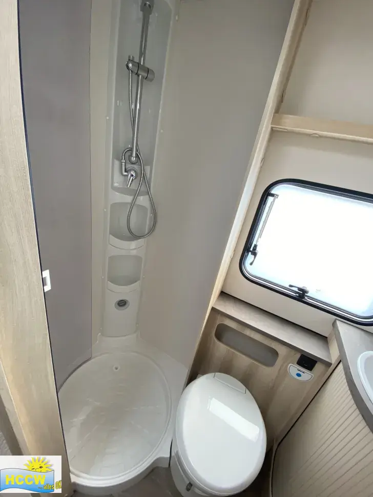 Toilette Hobby De Luxe 545 KMF Auflastung inkl. Alufelgen