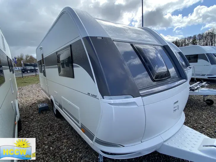 Schräg Vorne Hobby De Luxe 540 UL