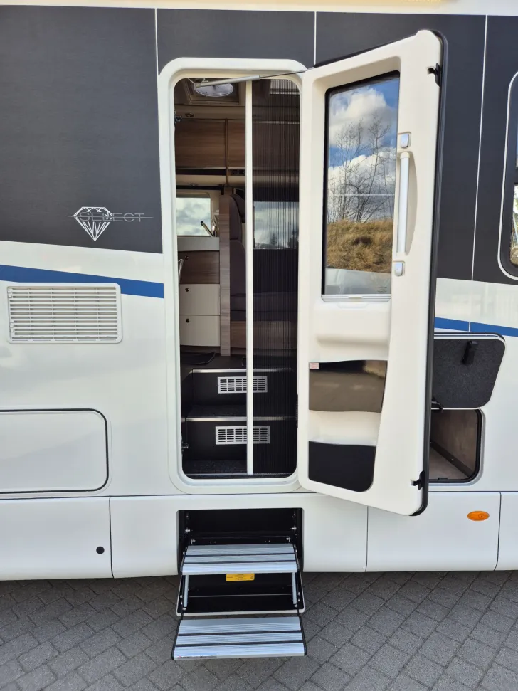 Fahrzeugbild Concorde Carver 790 L Select -€ 60.120,-Paketvorteil #7