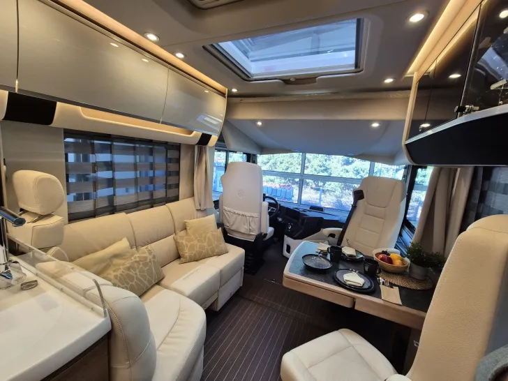 Fahrzeugbild Concorde Liner 1090 GIO *Actros*Sonderlackierung* #11