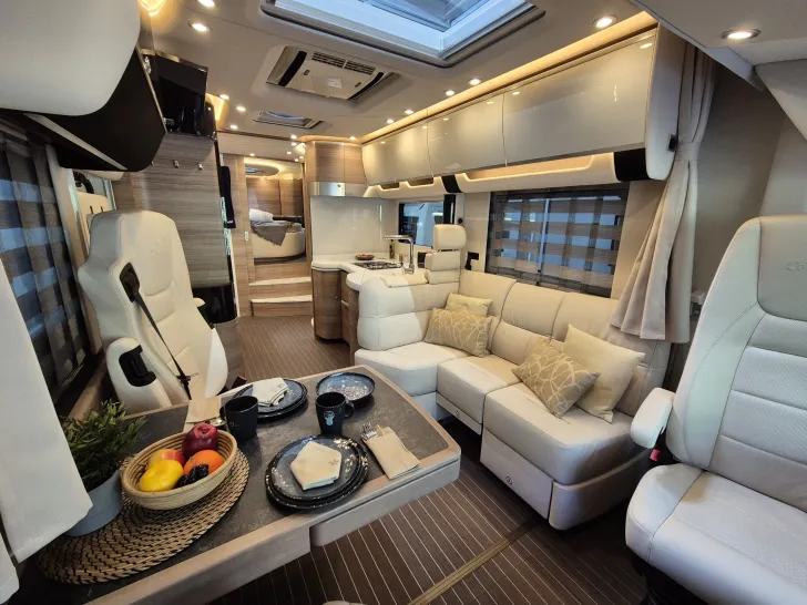 Fahrzeugbild Concorde Liner 1090 GIO *Actros*Sonderlackierung* #22