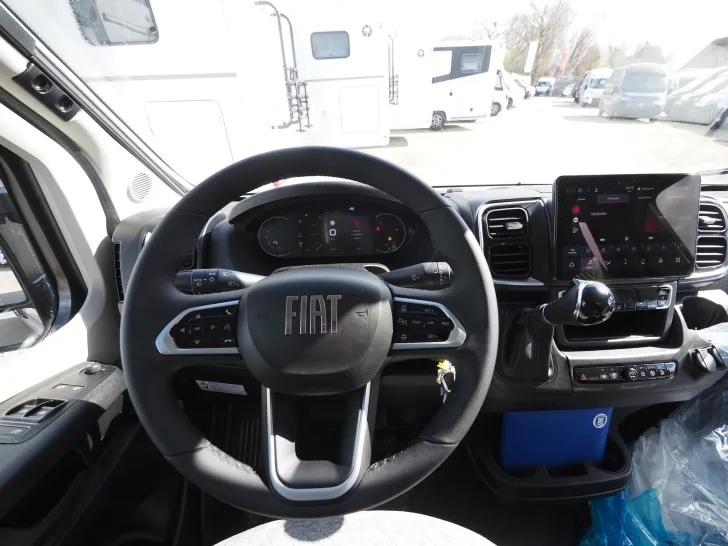 Fahrzeugbild Dethleffs Globetrail 640 ES, Aut., 95-Jahre-Paket, 2026 #6