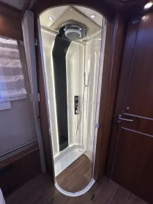 Dusche Carthago chic s-plus I 52 QB hochwertige Ausstattung