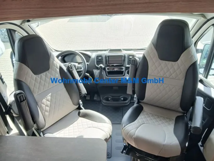 Fahrzeugbild Weinsberg CaraBus 600 MQH 2026 Fire Edition Automatik Edit #10