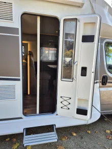 Fahrzeugbild Carado T447 pro+ *180PS*Automatik*LED*Hubbett*Navi* #7