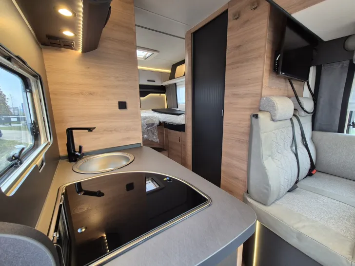 Fahrzeugbild Knaus L!VE / LIVE Wave 650 MEG *Black-Selection* #9