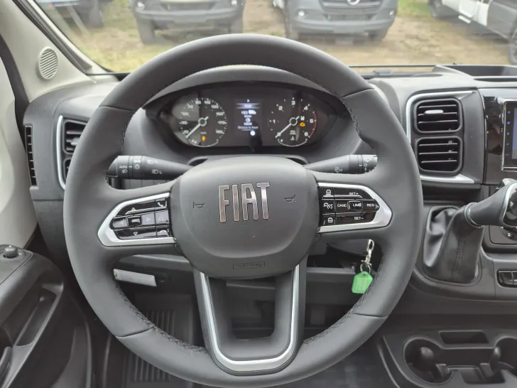 Fahrzeugbild Knaus L!VE / LIVE Wave 650 MEG *Black-Selection* #11