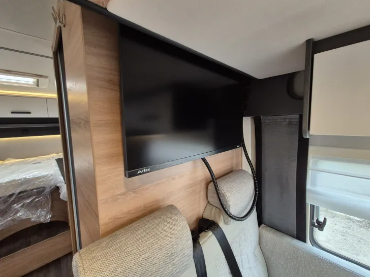 Fahrzeugbild Knaus L!VE / LIVE Wave 650 MEG *Black-Selection* #18