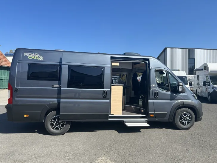 Fahrzeugbild Roadcar R 640, 10" Navi+RFK, Easy-Driving+, Markise #7