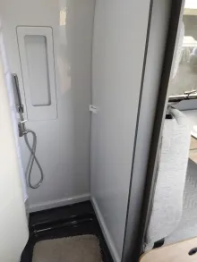 Fahrzeugbild Dethleffs Globetrail 640 ES Fiat 95-Jahre-Pkt + Automatik #10