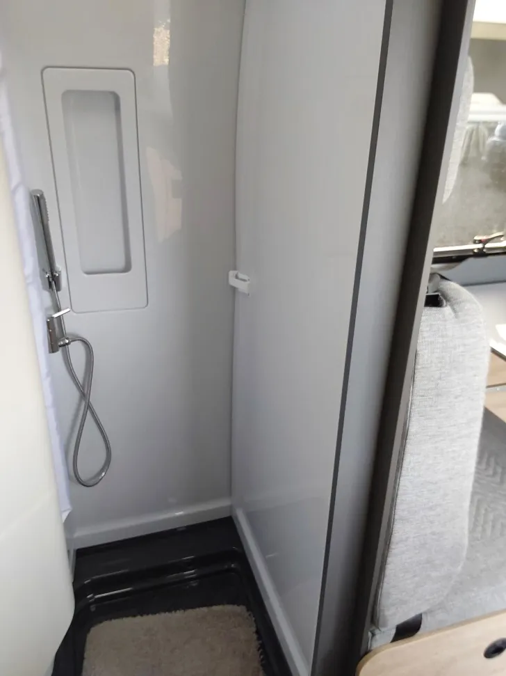 Fahrzeugbild Dethleffs Globetrail 640 ES Fiat 95-Jahre-Pkt + Automatik #10