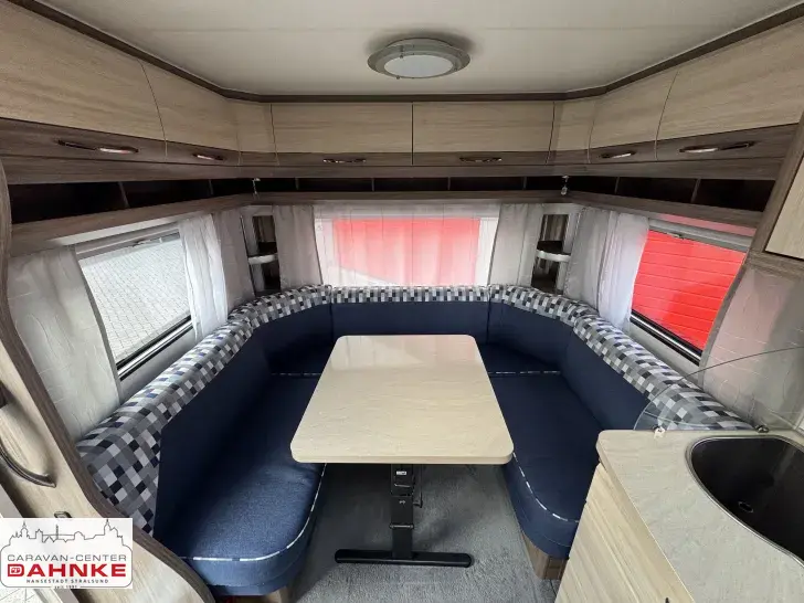 Fahrzeugbild Hobby De Luxe 540 UL Mover*Fahrradträger*Sat-Anlage #7