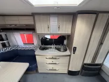 Fahrzeugbild Hobby De Luxe 540 UL Mover*Fahrradträger*Sat-Anlage #8